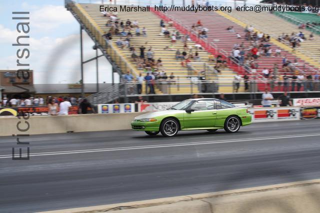 Green And White 1g Panned